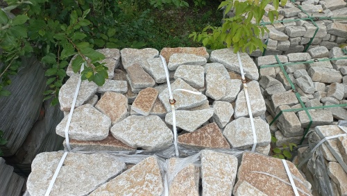 Гранитный плитняк галтованный для парковки купить в Мурманской области