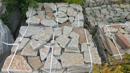 Плитняк гранитный галтованный купить в Мурманской области