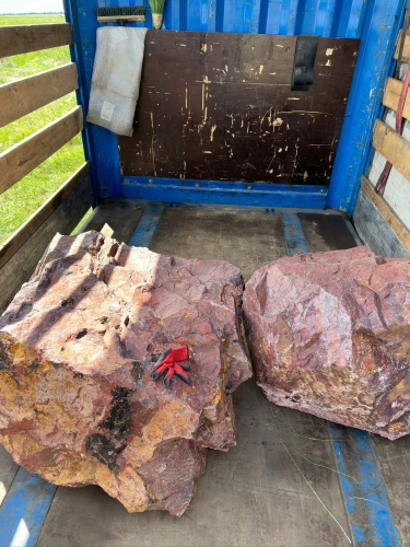 Ландшафтные глыбы красно-фиолетовые 200-1000 килограмм купить в Мурманской области