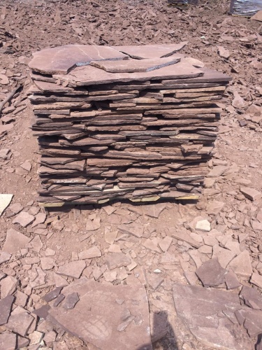 Плитняк лемезит бордовый для цоколя 1,5-2 см купить в Мурманской области