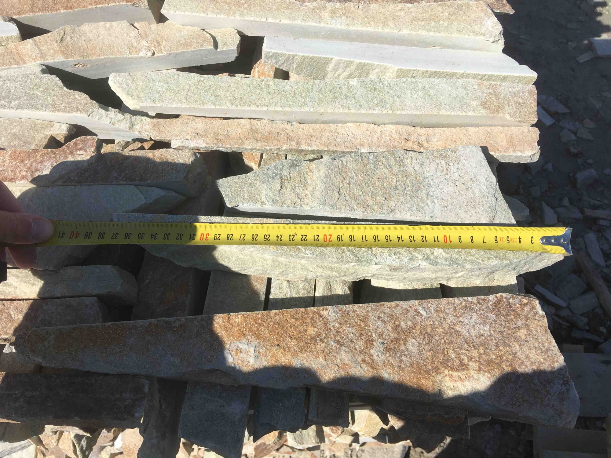 Горбушка златолит золотистый для облицовки купить в Мурманской области