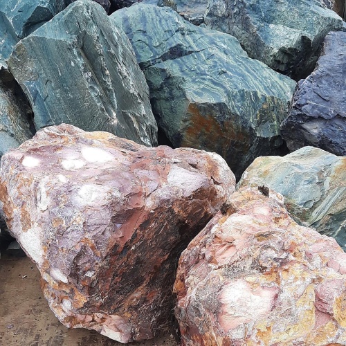 Ландшафтные глыбы красно-фиолетовые 200-1000 килограмм купить в Мурманской области