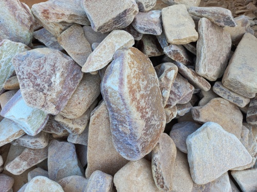 Златолит жёлтый, жёлто-зелёный глыбки и валуны для ланшафтного дизайна купить в Мурманской области