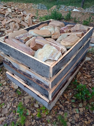 Златолит жёлтый, жёлто-зелёный глыбки и валуны для ланшафтного дизайна купить в Мурманской области