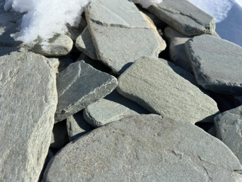 Плитняк златолит зелёный галтованный для цоколя купить в Мурманской области