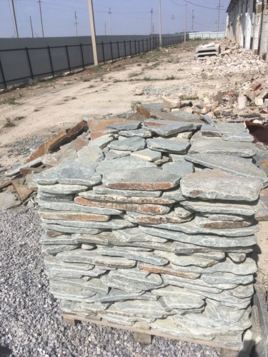 Златолит серебристый галтованный для лестниц купить в Мурманской области